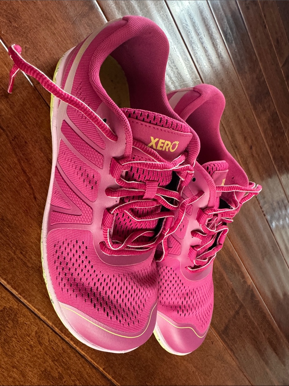 Xero Women's Pink Lightweight Training Sneakers. 8.5/EUR 39